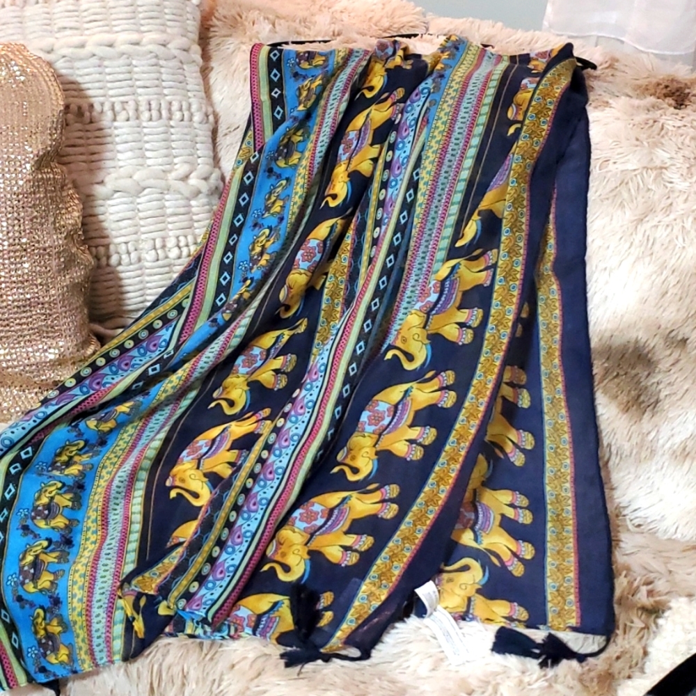 Long scarf The Preserve beautiful designer 100% Acrylics
